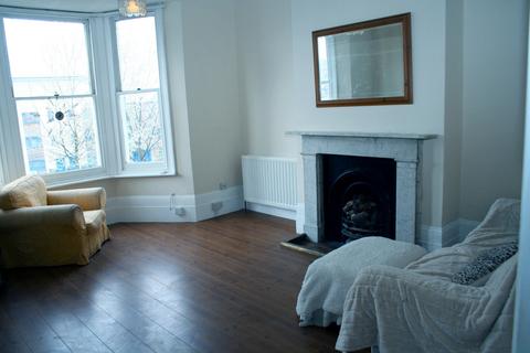 1 bedroom flat to rent, Charlton Church Lane