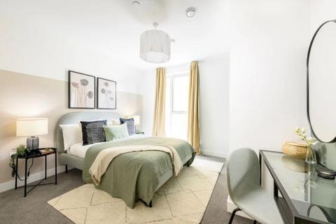 undefined, Lampton Parkside, London, TW3