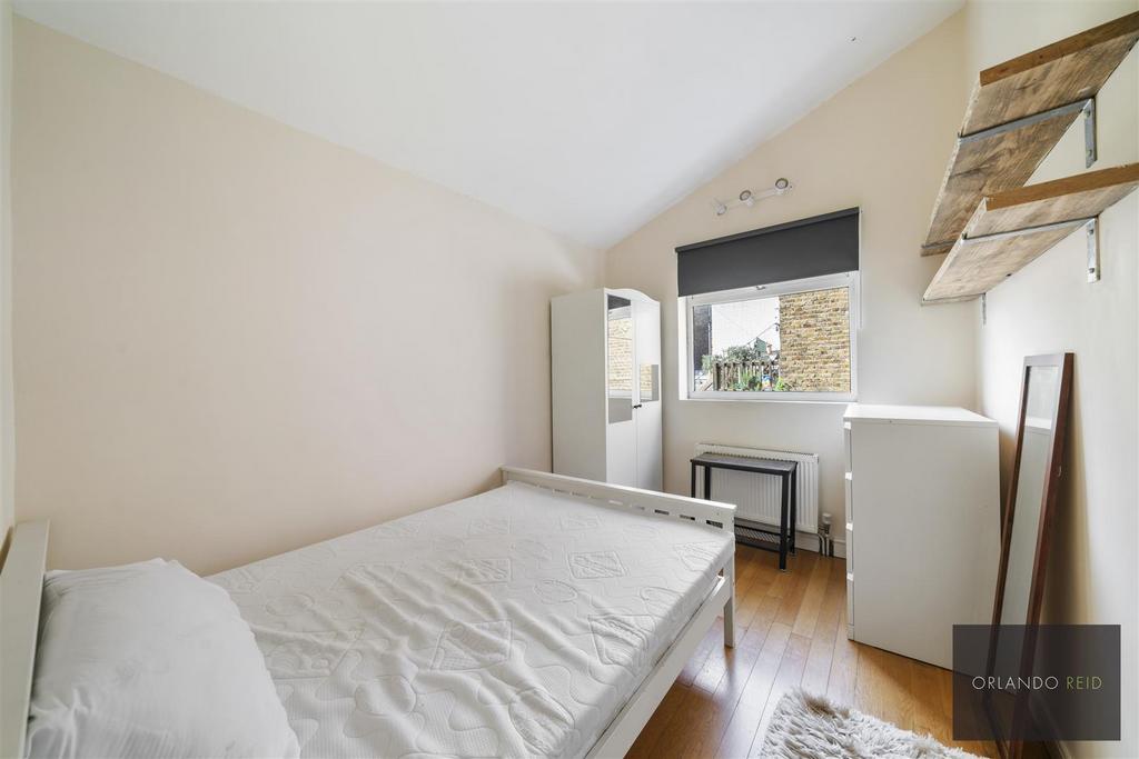 36 Burgoyne Road SW9 9 QJ-12.jpg