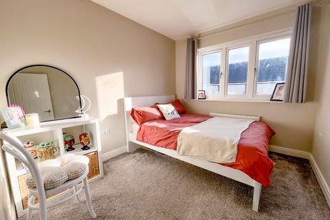 3 bedroom terraced house for sale, Lane End Road, Patchway, Bristol, BS34