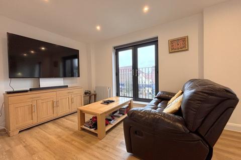 2 bedroom apartment for sale, Leys Avenue, Letchworth Garden City, SG6