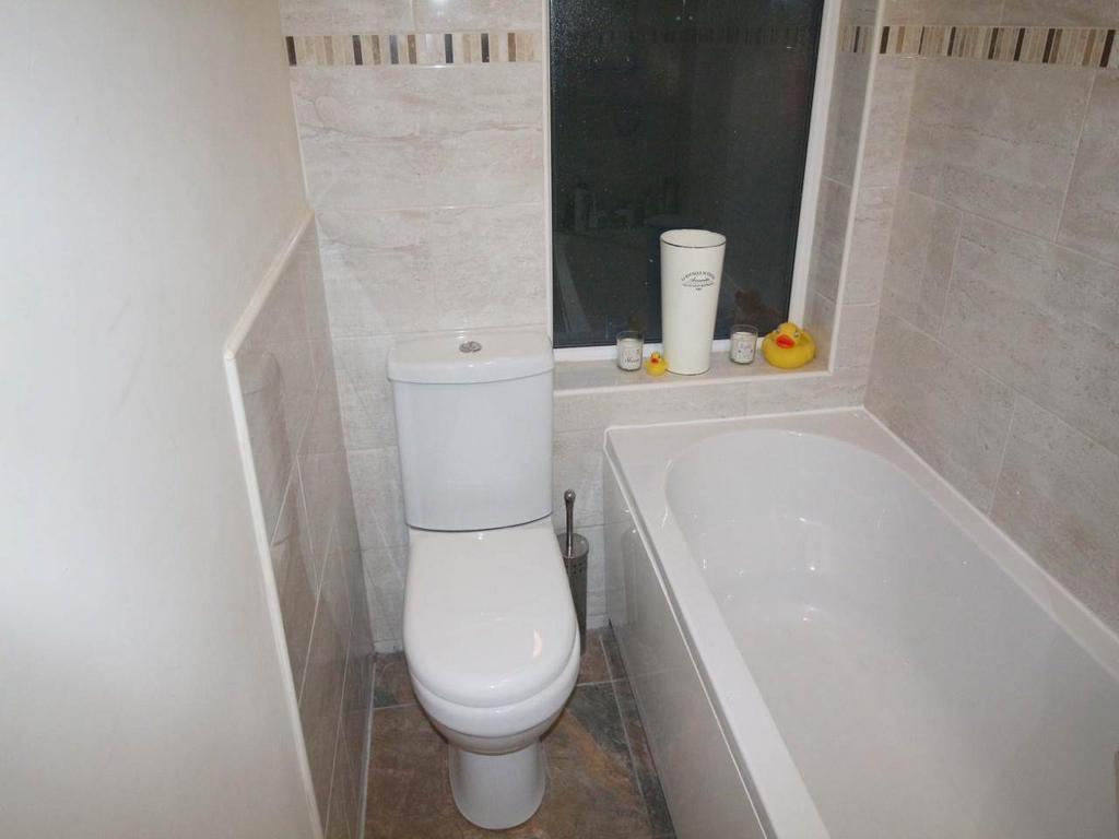 Bathroom2