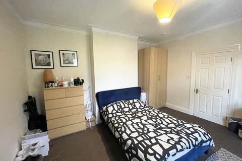 undefined, Morris Lane (Room 4), West Yorkshire LS5