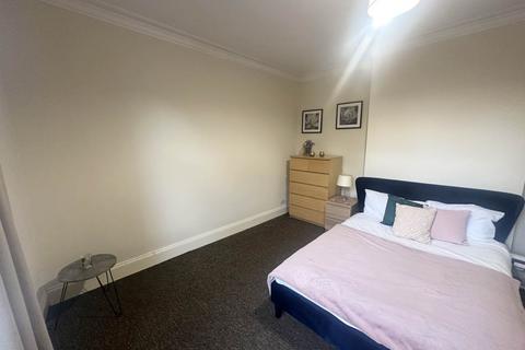 undefined, Morris Lane (Room 4), West Yorkshire LS5