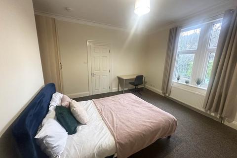 undefined, Morris Lane (Room 4), West Yorkshire LS5