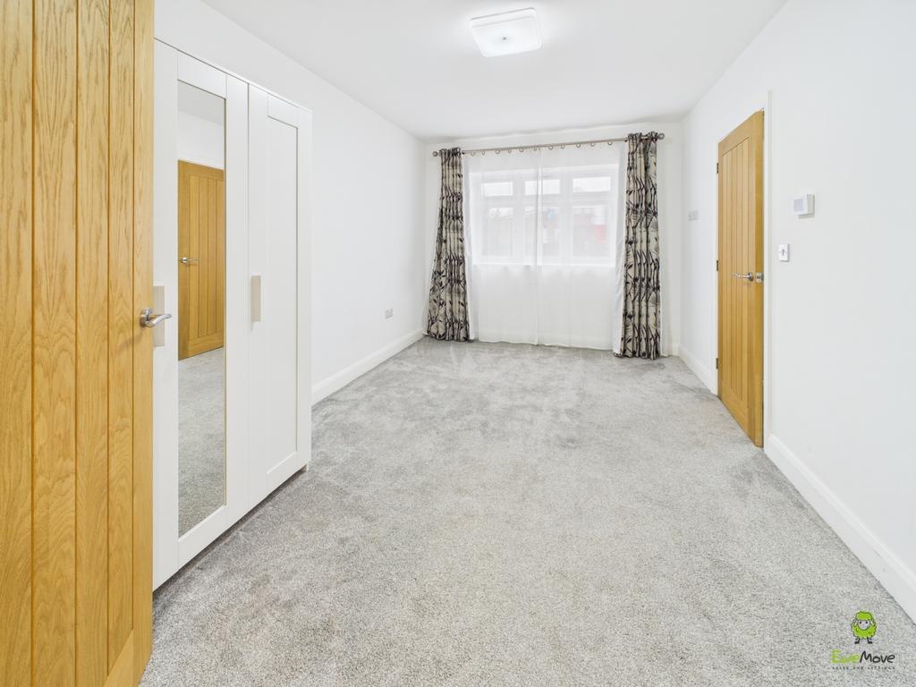 Presented by Clinton at Ewe Move Bexleyheath and Da