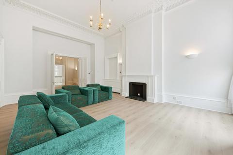 2 bedroom flat to rent, Lancaster Gate, London, W2