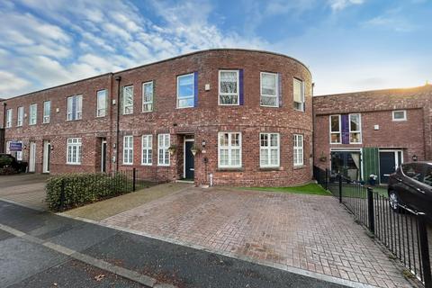 Ellenbrook Road, Manchester M28