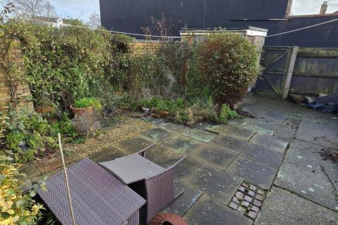 2 bedroom end of terrace house for sale, Tyrolean Square, Great Yarmouth