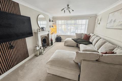 3 bedroom semi-detached house for sale, Oakwell Drive, Bury, BL9