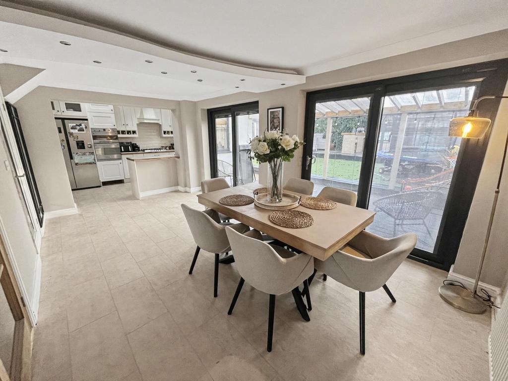 Dining Kitchen
