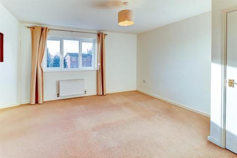 2 bedroom flat to rent, Harbourne Close, Kenilworth