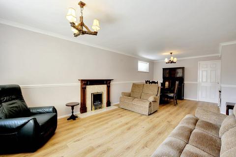 3 bedroom bungalow to rent, Barleydale Drive, Trowell, Nottingham, NG9 3QS