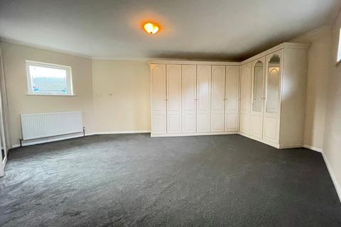 2 bedroom flat to rent, Burley Hill Drive, Leeds, West Yorkshire, LS4