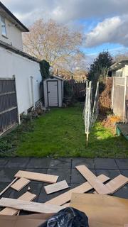 3 bedroom semi-detached house to rent, Downing Road, Dagenham RM9