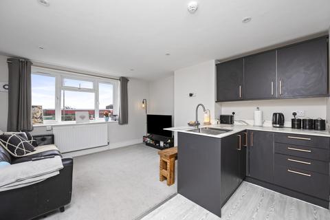 2 bedroom flat for sale, Hangleton Road, Hove