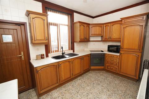 2 bedroom end of terrace house for sale, Catherine Street West, Horwich, Bolton