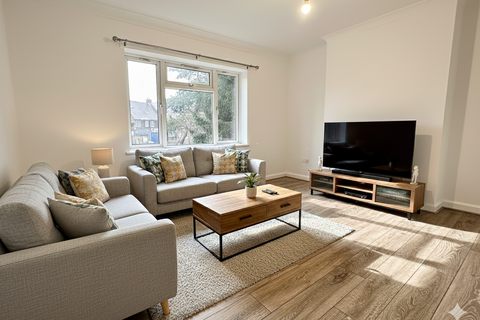 2 bedroom flat to rent, Haydon Close, Kingsbury, London NW9