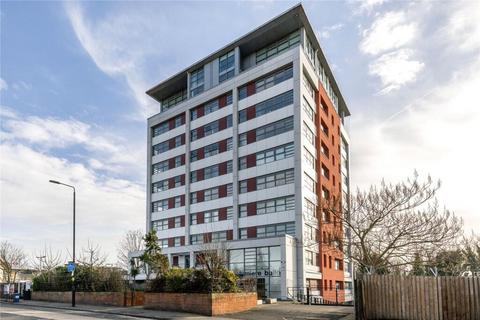 1 bedroom property for sale, Romford Road, London, E7