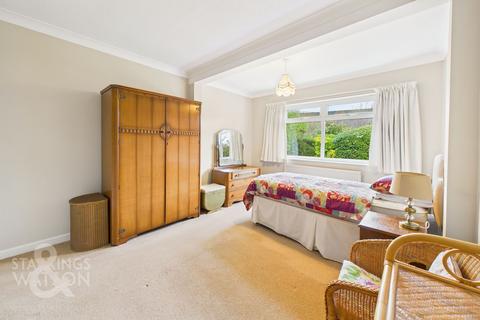 3 bedroom detached bungalow for sale, Pond Close, Hethersett, Norwich