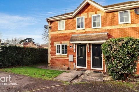 2 bedroom end of terrace house for sale, Emsworth Close, Bury St Edmunds
