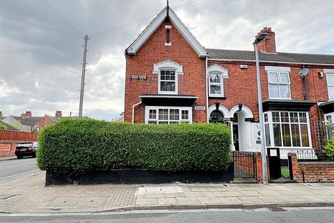 4 bedroom end of terrace house for sale, Legsby Avenue, Grimsby, N.E. Lincs, DN32 0LA