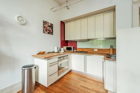 1 bedroom flat to rent, Porchester Square, London, W2