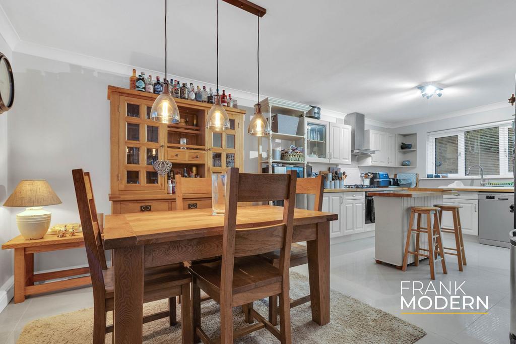 Kitchen / Diner