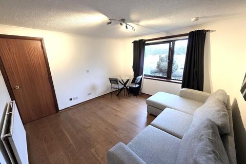 2 bedroom flat to rent, Hardgate, City Centre, Aberdeen, AB11