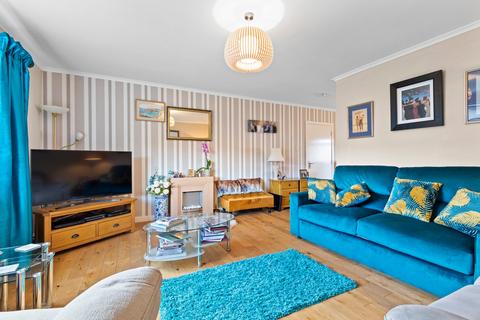 3 bedroom detached bungalow for sale, Beaufield Gardens, Kilmaurs, Kilmarnock, KA3