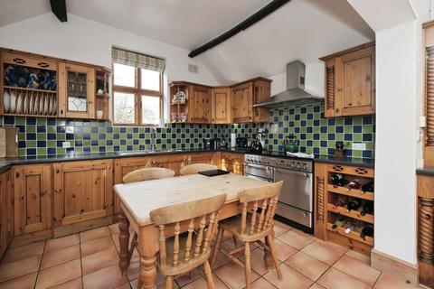undefined, Main Street, Ilkeston DE7