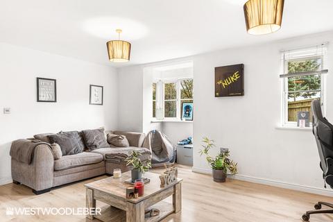 2 bedroom flat for sale, Vancouver Road, Broxbourne EN10