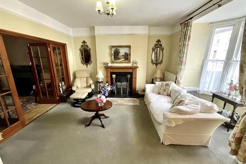 4 bedroom semi-detached house for sale, 84 Bridge Street, Lampeter