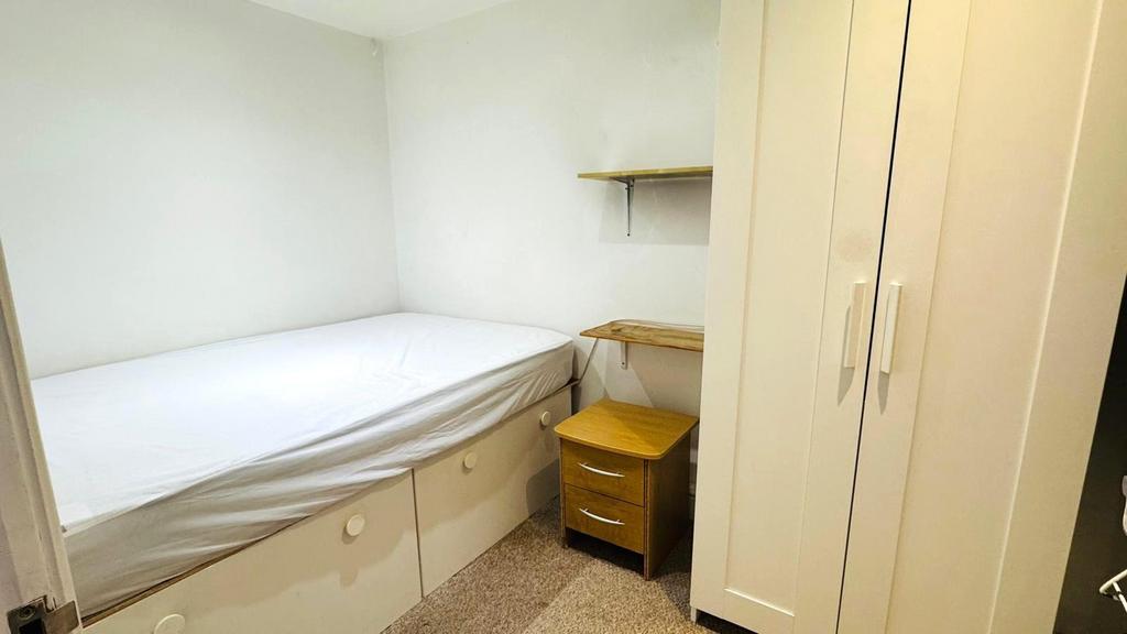 Bedroom 2.jpeg
