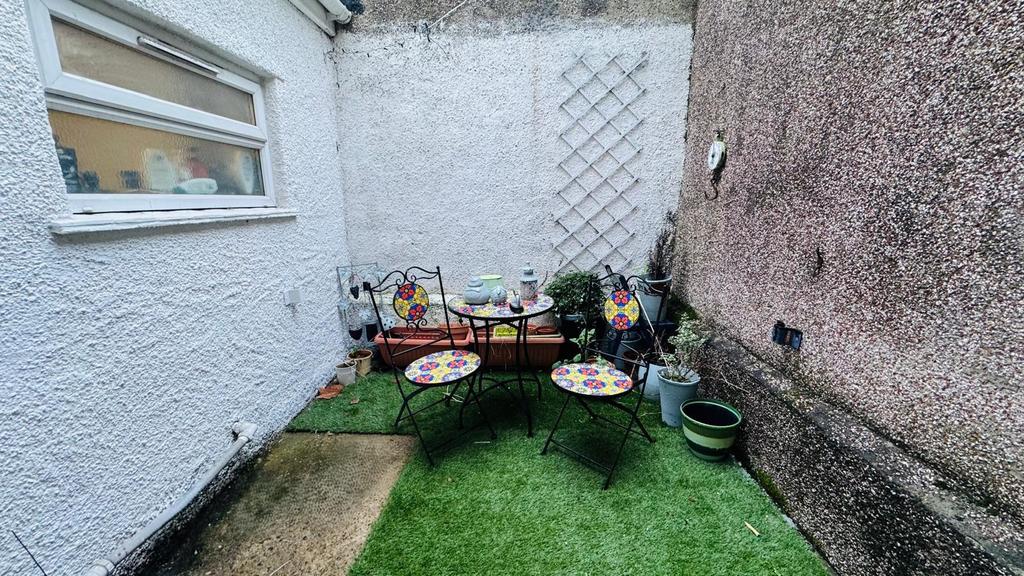 Court yard.jpeg