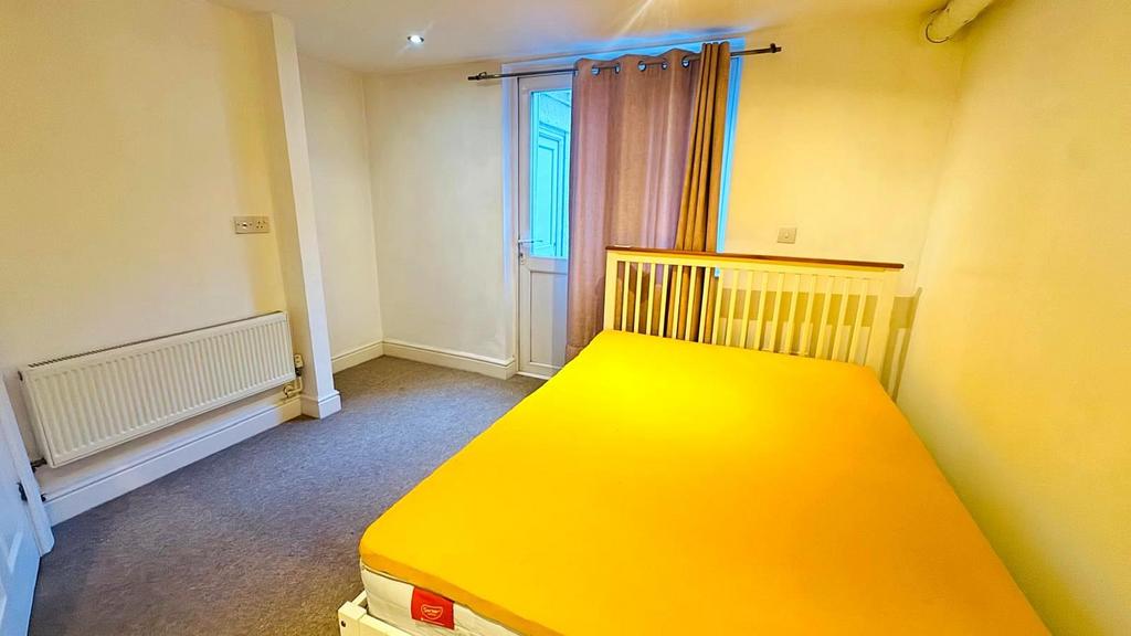Bedroom.jpeg