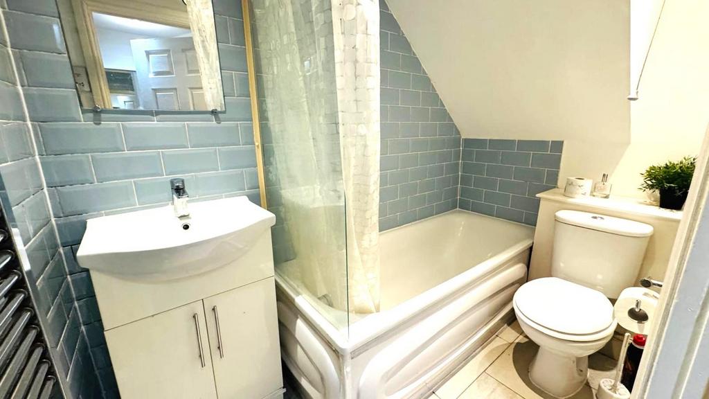 Bathroom.jpeg