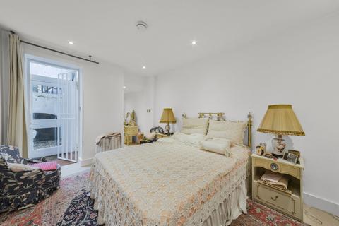 2 bedroom apartment for sale, Lexham Gardens, Kensington, W8
