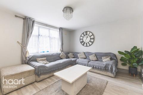 7 bedroom semi-detached house for sale, Bowen Drive, London