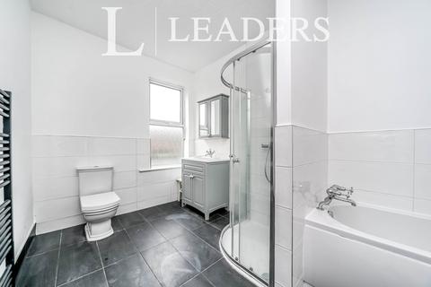 undefined, De Parys Avenue, Bedford, Bedfordshire, MK40