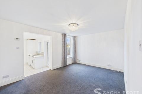 2 bedroom flat for sale, Hook Road, Epsom, KT19