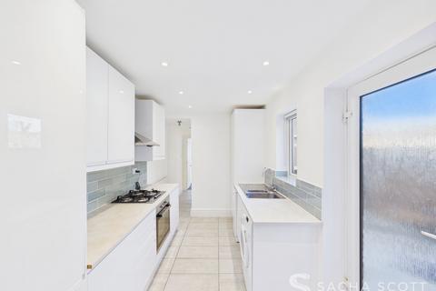 2 bedroom flat for sale, Hook Road, Epsom, KT19