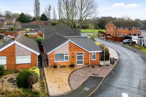 3 bedroom bungalow for sale, Quakerfields, Westhoughton, Bolton, Lancashire, BL5