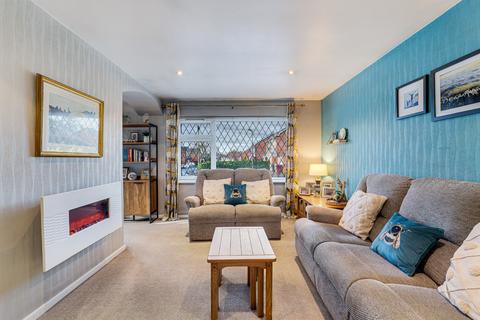 3 bedroom bungalow for sale, Quakerfields, Westhoughton, Bolton, Lancashire, BL5