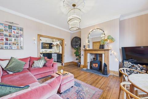 5 bedroom townhouse for sale, 7 Esk Terrace, Whitby