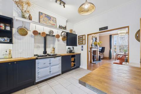 5 bedroom townhouse for sale, 7 Esk Terrace, Whitby