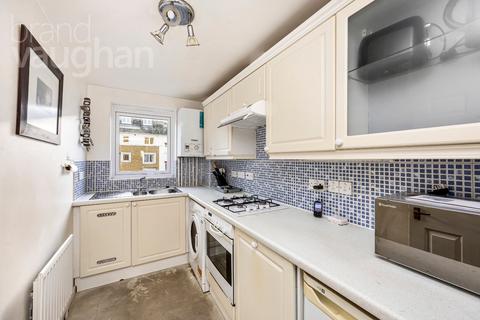2 bedroom flat for sale, Merton Court, The Strand, Brighton, BN2