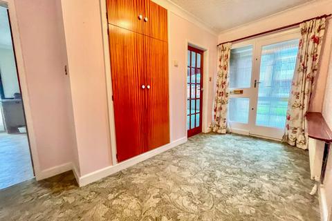 3 bedroom bungalow for sale, Old Village Street, Gunness, Scunthorpe, North Lincolnshire, DN15
