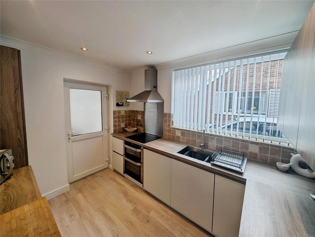 Kitchen 2