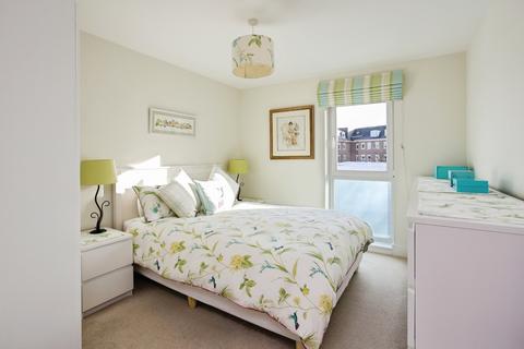 1 bedroom flat for sale, Hempson Court, Tunbridge Wells TN4